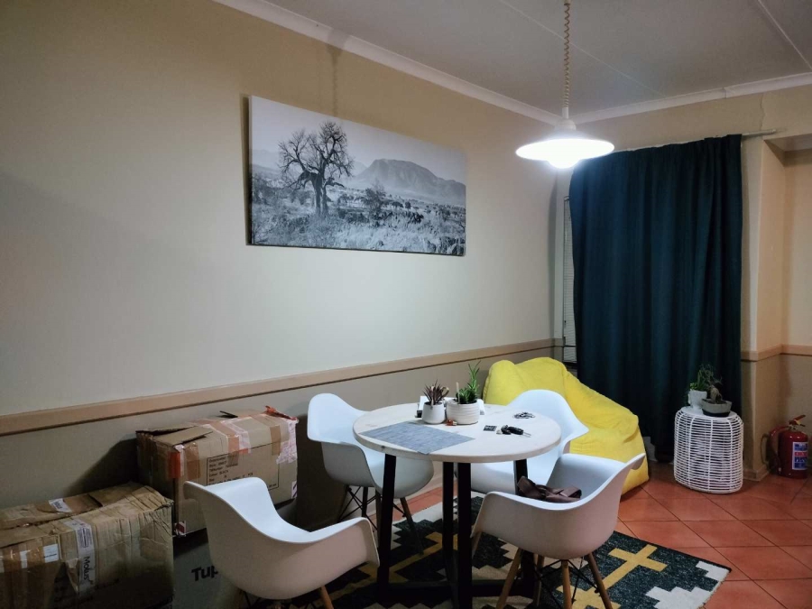 2 Bedroom Property for Sale in Langenhovenpark Free State
